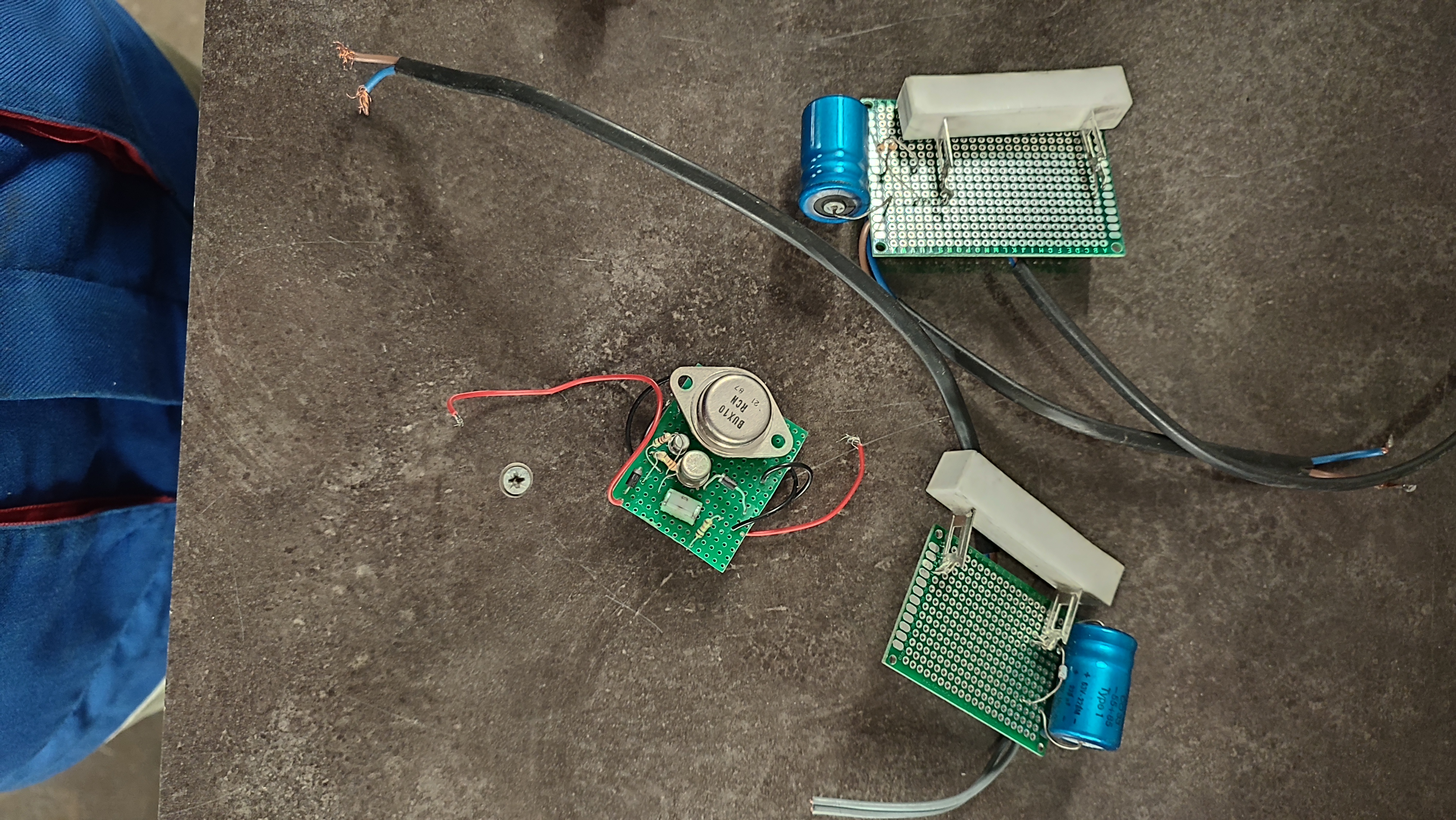 circuits atelier soudé.jpg